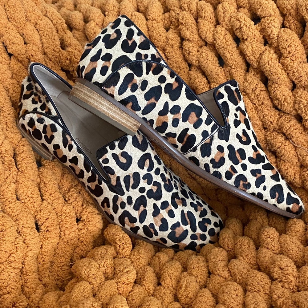 Clarks Leopard Print Flats - Picture 4 of 8